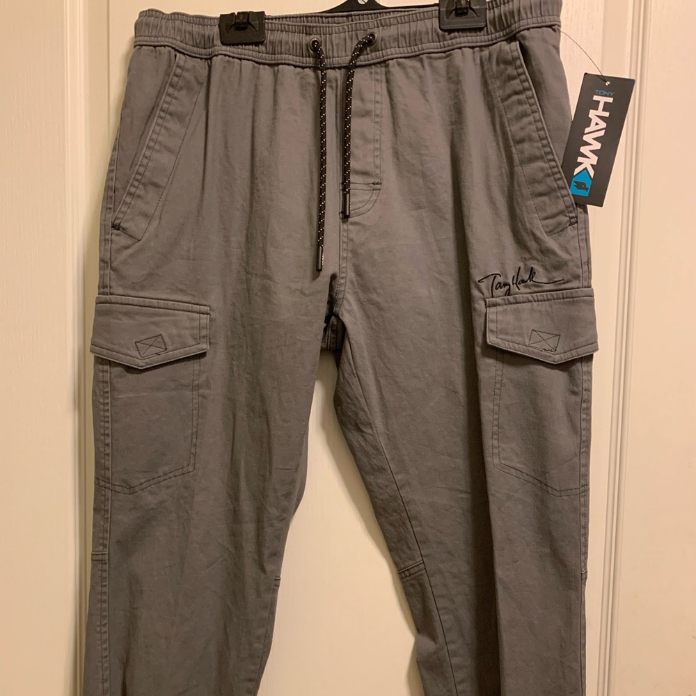 Men’s NEW with tags Tony Hawk cargo pants size medium